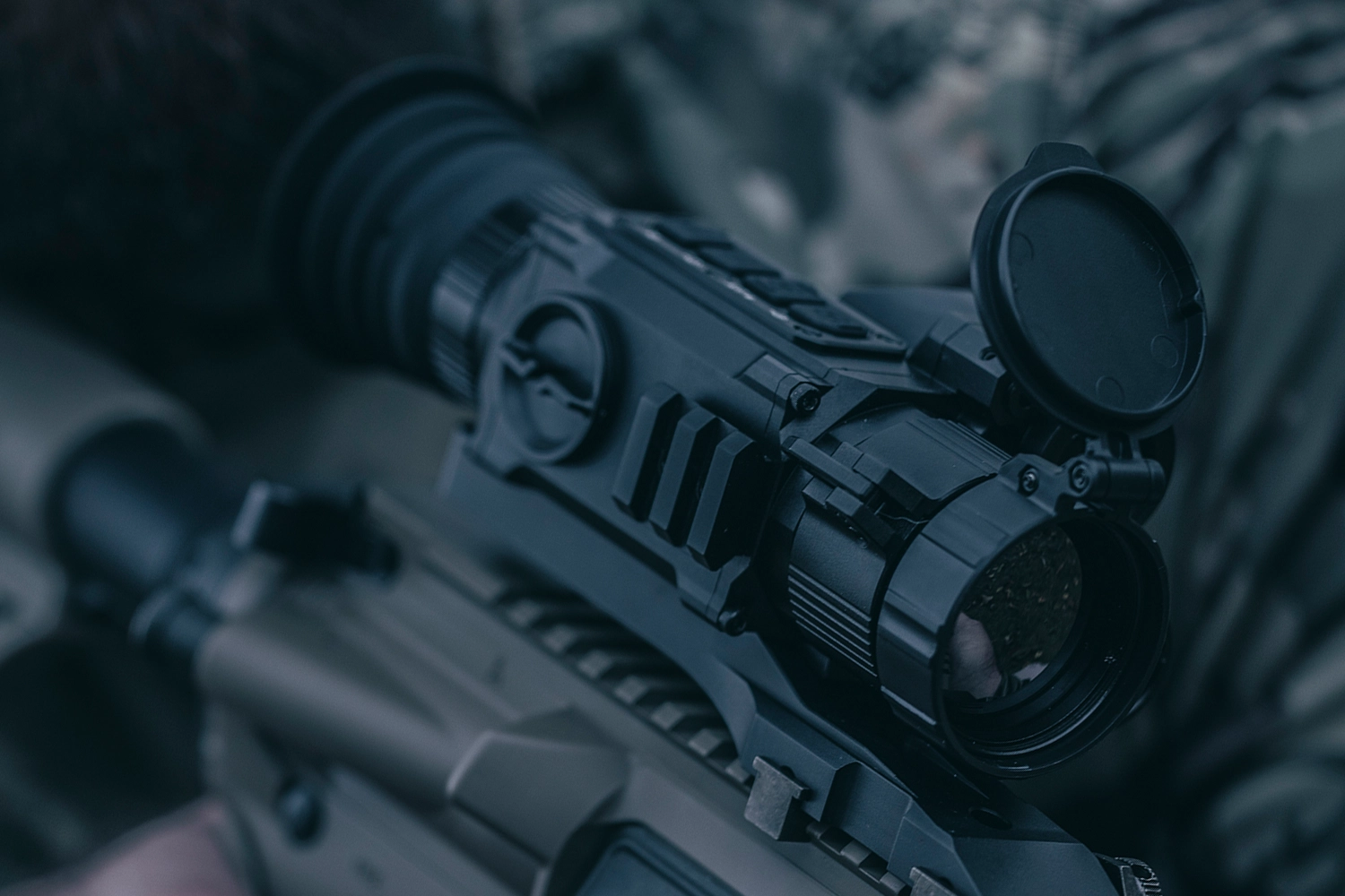 NV008S(LRF) Day&Night Vision Rifle Scope 7