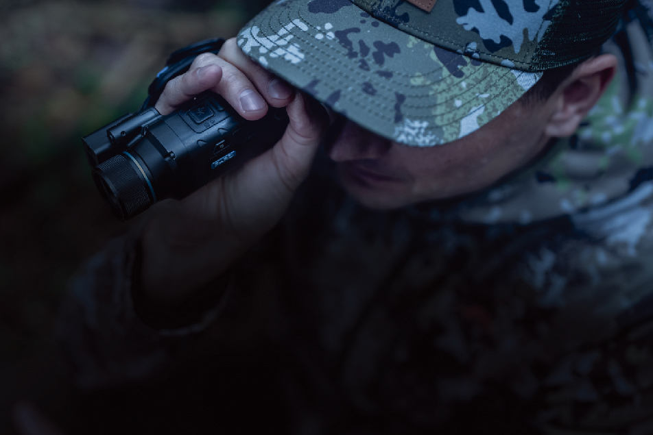 THERMAL IMAGING MONOCULAR